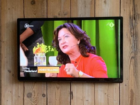 Danielle Braun neemt deel aan racismedebat ‘De Stelling’ op 12 juli 2020